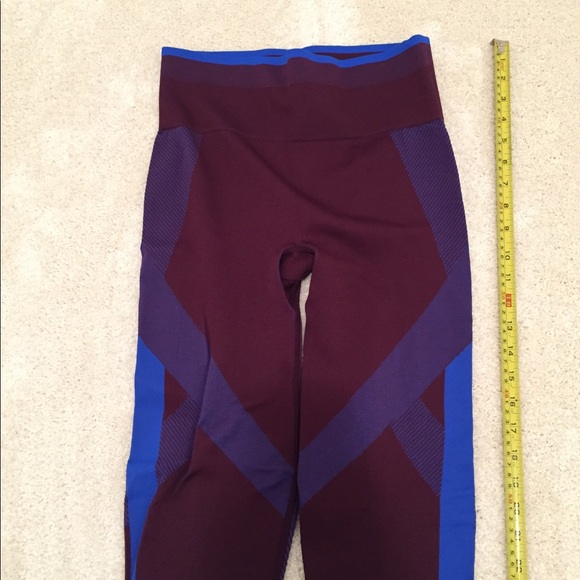 Victoria Sports-Maroon & Blue Leggings Size M - Picture 2 of 9